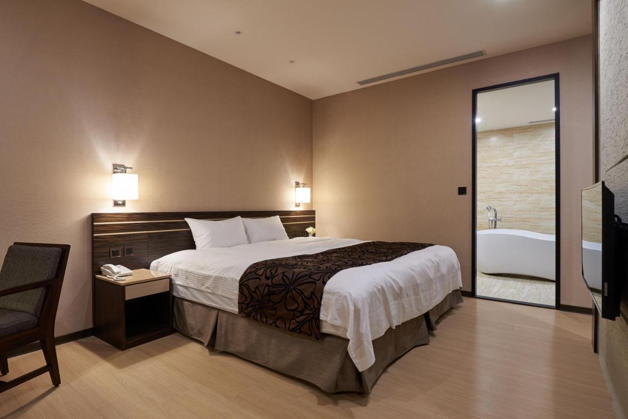 סינצ'ו סיטי Sol Hotel מראה חיצוני תמונה