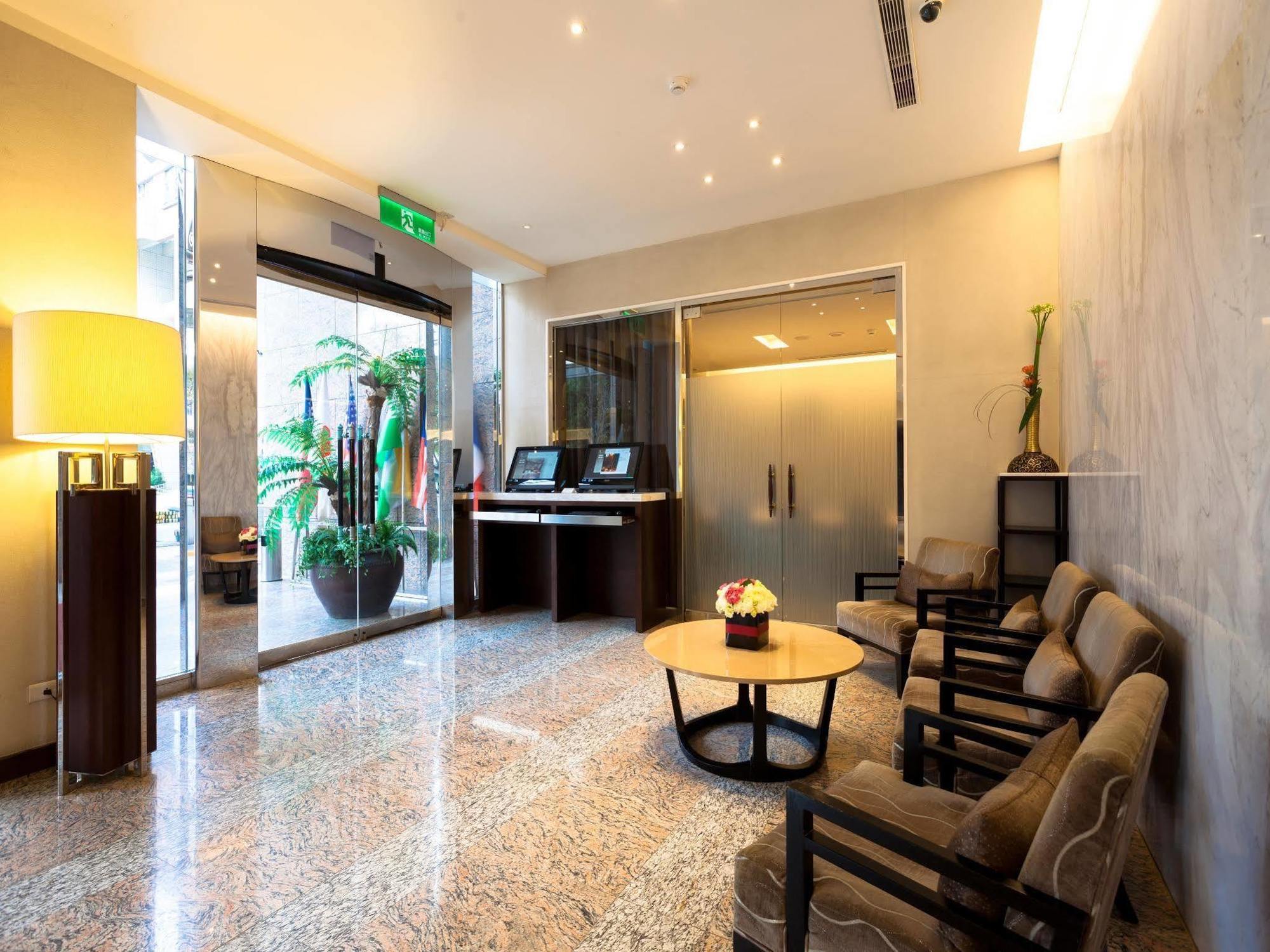 סינצ'ו סיטי Sol Hotel מראה חיצוני תמונה