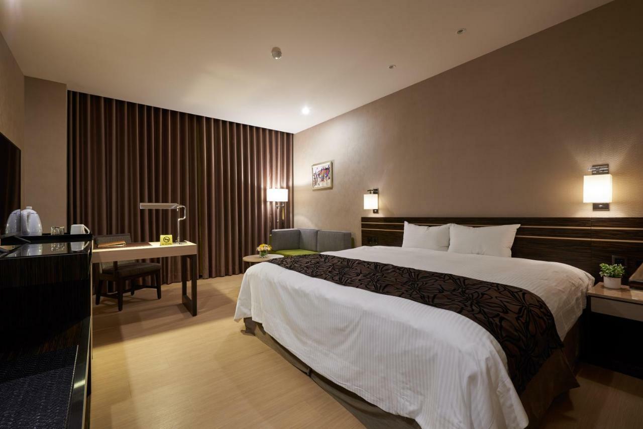 סינצ'ו סיטי Sol Hotel מראה חיצוני תמונה